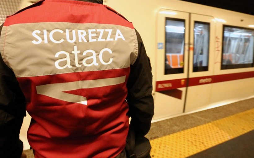 Sciopero Bus Atac E Metro Chiusa A Roma Oggi Venerd Dicembre